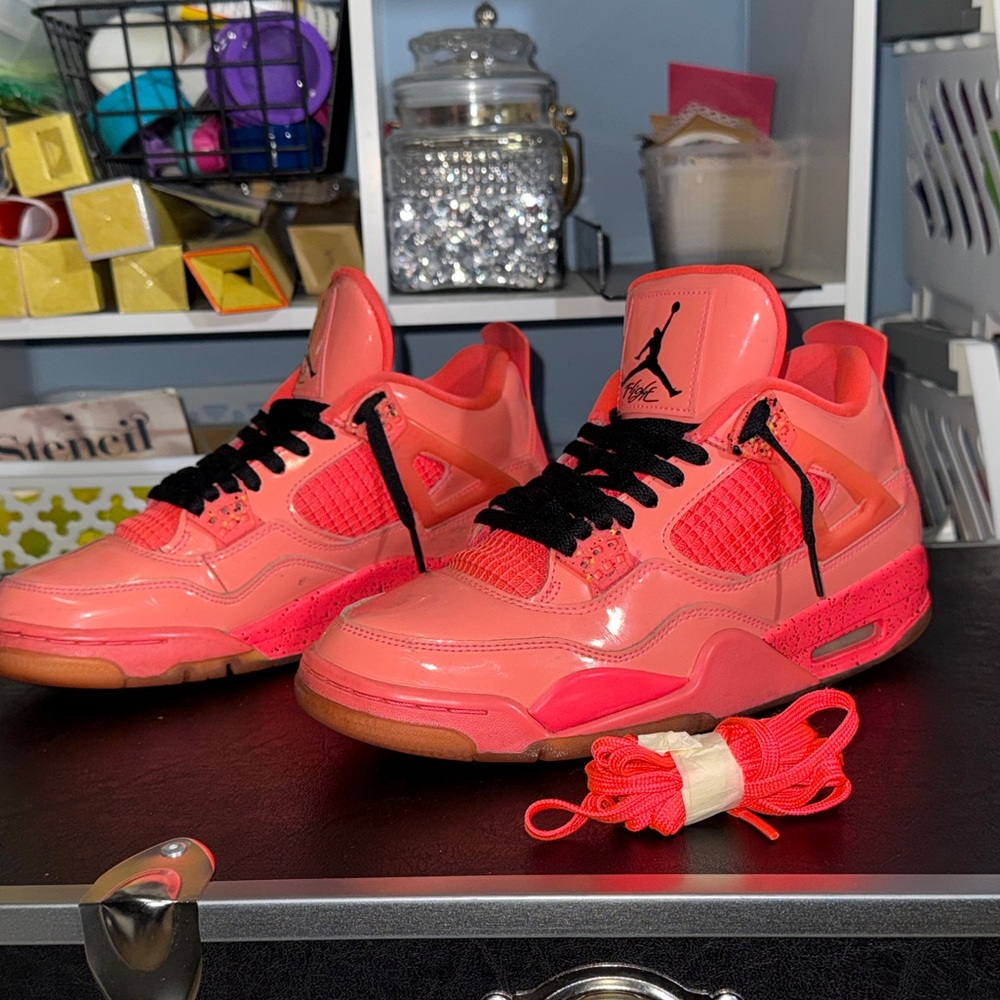 Air Jordan 4 Retro - HOT PUNCH Mens9 - Womens10.5